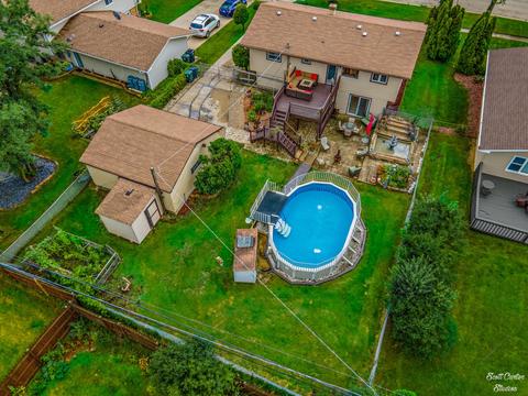 560 Lafayette Ln, Hoffman Estates, IL 60169 photo 2