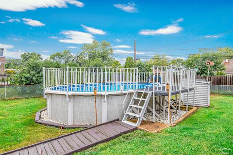 560 Lafayette Ln, Hoffman Estates, IL 60169 photo 14