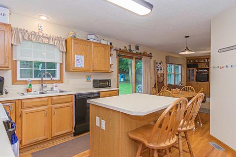 2304 Timberview Dr, Bloomington, IL 61701 photo 7