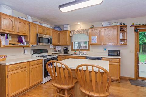 2304 Timberview Dr, Bloomington, IL 61701 photo 6
