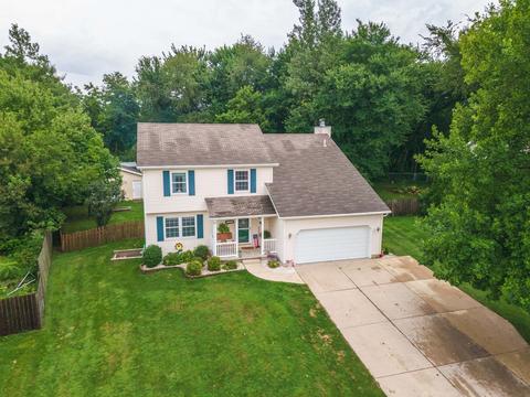 2304 Timberview Dr, Bloomington, IL 61701 photo 3