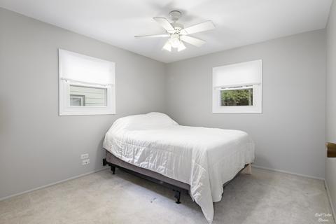 112 Saint Armand Ln, Wheeling, IL 60090 photo 5