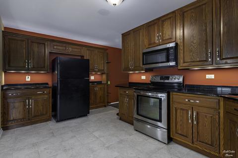 112 Saint Armand Ln, Wheeling, IL 60090 photo 12