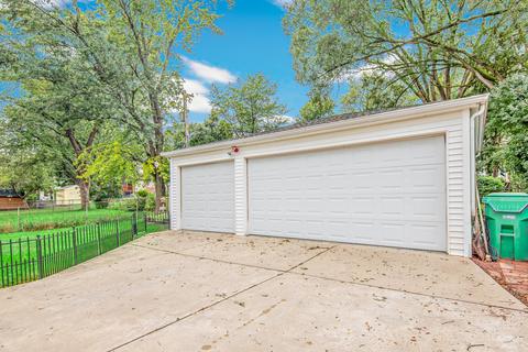 112 Saint Armand Ln, Wheeling, IL 60090 photo 28