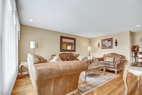 7331 W 85th St, Bridgeview, IL 60455 photo 4
