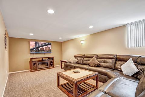 7331 W 85th St, Bridgeview, IL 60455 photo 18