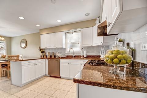 7331 W 85th St, Bridgeview, IL 60455 photo 9