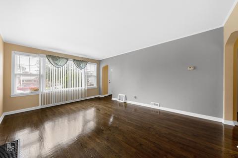 3609 W 70th Pl, Chicago, IL 60629 photo 2