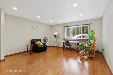1285 E Washington St #2, Des Plaines, IL 60016 photo 2
