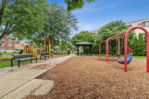 1285 E Washington St #2, Des Plaines, IL 60016 photo 10