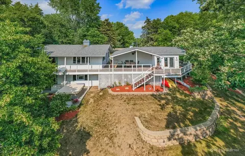 400 Castle Rd, Mchenry, IL 60051 photo 35