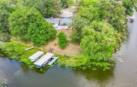 400 Castle Rd, Mchenry, IL 60051 photo 29
