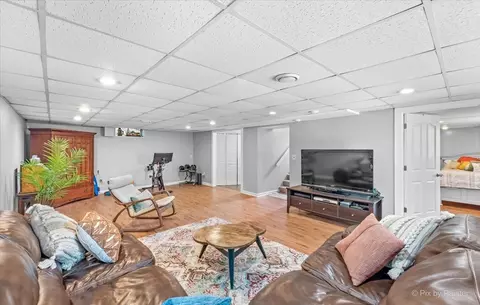 400 Castle Rd, Mchenry, IL 60051 photo 21