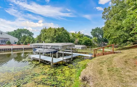 400 Castle Rd, Mchenry, IL 60051 photo 50