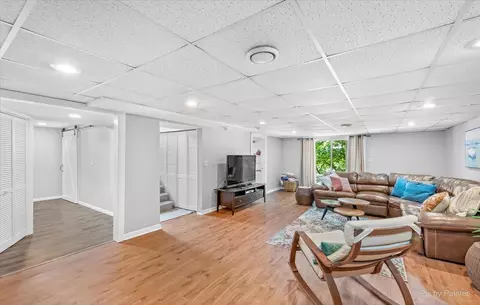 400 Castle Rd, Mchenry, IL 60051 photo 19