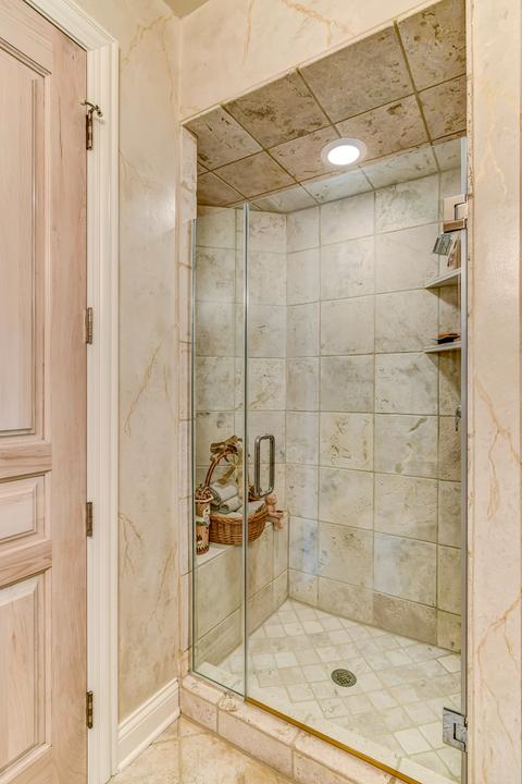 8253 Greystone Ct, Burr Ridge, IL 60527 photo 18