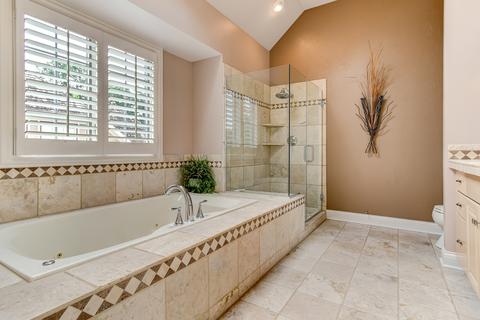 8253 Greystone Ct, Burr Ridge, IL 60527 photo 33