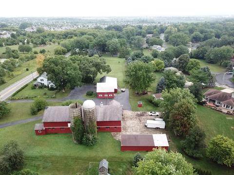 38 W175 S Water Rd, Elgin, IL 60124 photo 4