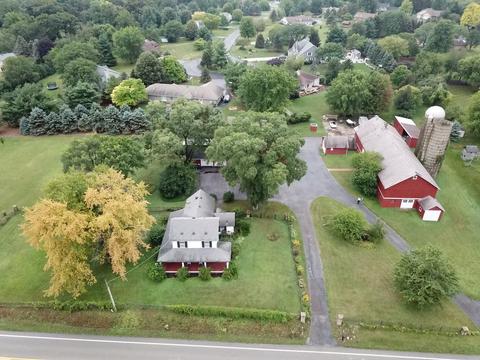 38 W175 S Water Rd, Elgin, IL 60124 photo 1