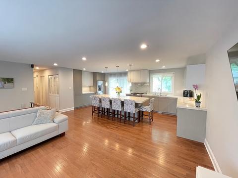 2248 Kingston Dr, Wheaton, IL 60189 photo 5