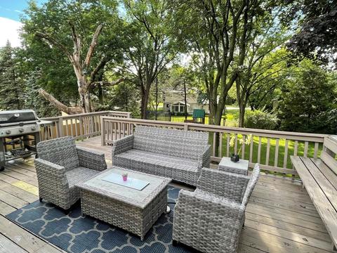 2248 Kingston Dr, Wheaton, IL 60189 photo 2