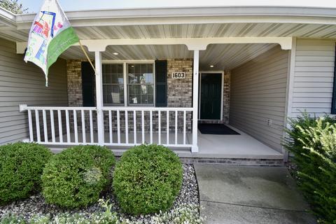 1603 Ensign Dr, Normal, IL 61761 photo 3