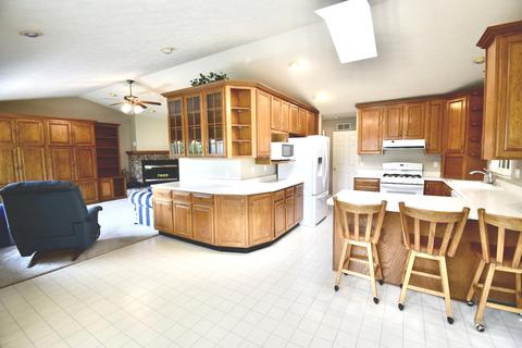 1603 Ensign Dr, Normal, IL 61761 photo 13