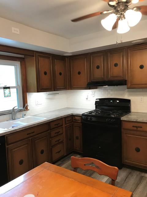 526 E Mckenney St, Dixon, IL 61021 photo 3