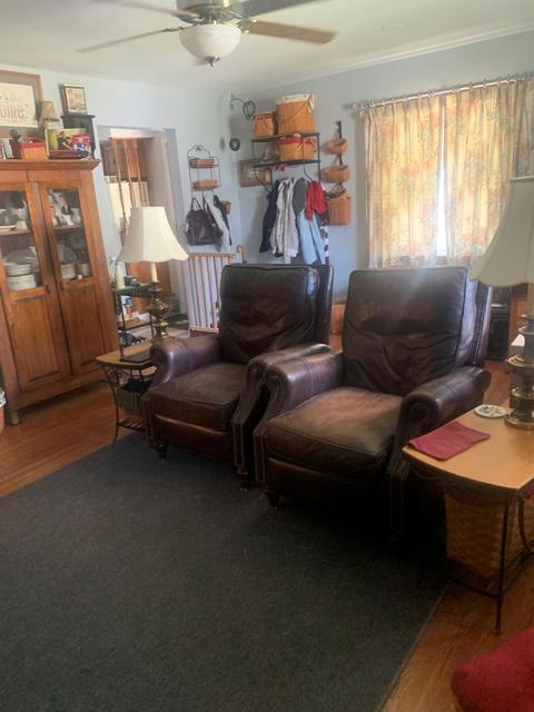 526 E Mckenney St, Dixon, IL 61021 photo 2