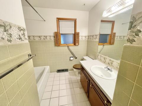 821 25th St, Peru, IL 61354 photo 6