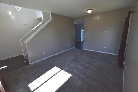 574 Lavender Ct, Aurora, IL 60505 photo 8