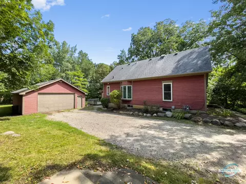 1500 Eagle Rd, Elgin, IL 60123 photo 2