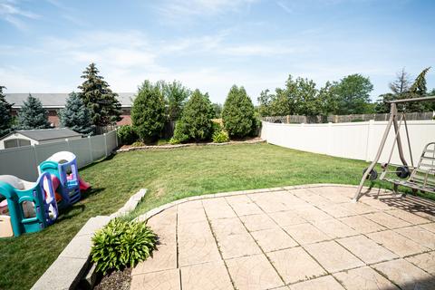 10 Augusta Dr, Streamwood, IL 60107 photo 27