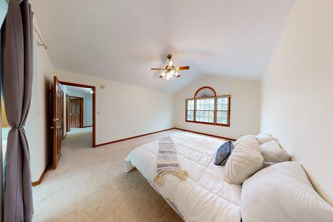 100 Picardy Ln, Wheeling, IL 60090 photo 18