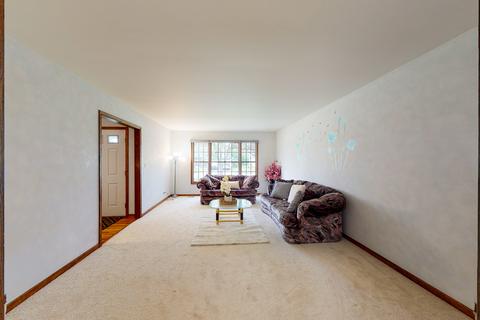 100 Picardy Ln, Wheeling, IL 60090 photo 4