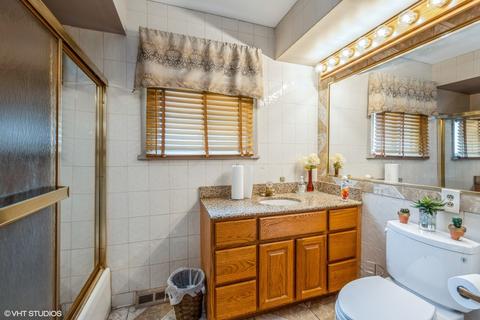 1715 N Taft Ave, Berkeley, IL 60163 photo 5