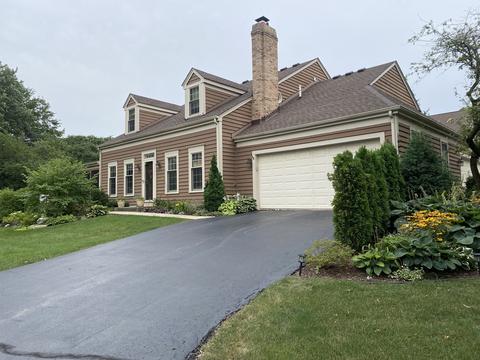 1663 Stonebridge Trl, Wheaton, IL 60189 photo 1