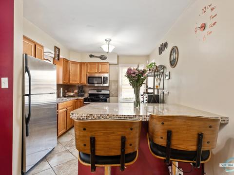 10951 S Eberhart Ave, Chicago, IL 60628 photo 9