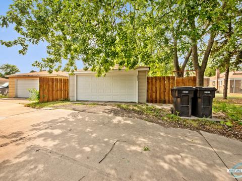 10951 S Eberhart Ave, Chicago, IL 60628 photo 20