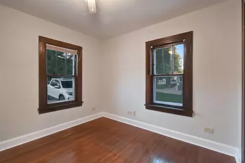 623 Congdon Ave, Elgin, IL 60120 photo 10