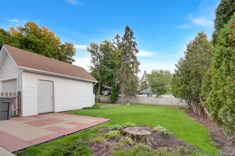 623 Congdon Ave, Elgin, IL 60120 photo 4