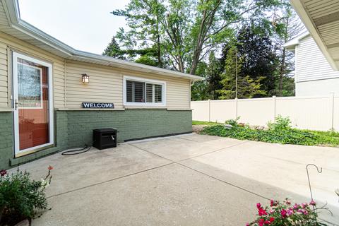1805 E Maya Ln, Mount Prospect, IL 60056 photo 4