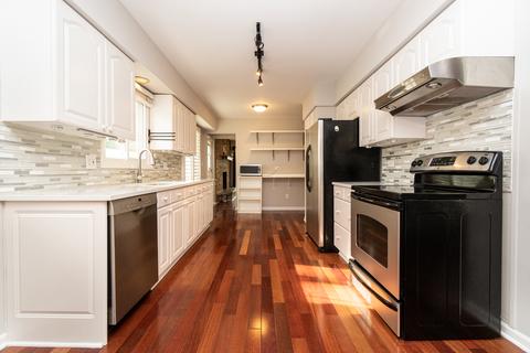 1805 E Maya Ln, Mount Prospect, IL 60056 photo 9
