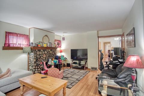 39 Stephen St, Lemont, IL 60439 photo 3