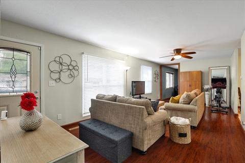 1410 Centennial Dr, Champaign, IL 61821 photo 3