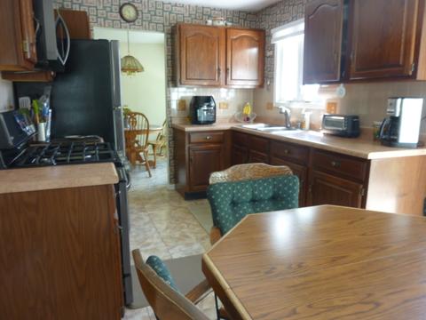 1105 John Dr, Hoffman Estates, IL 60169 photo 6