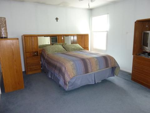 1105 John Dr, Hoffman Estates, IL 60169 photo 11