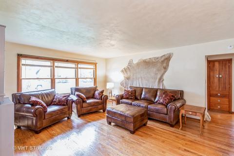 242 Bramer St, East Dundee, IL 60118 photo 3