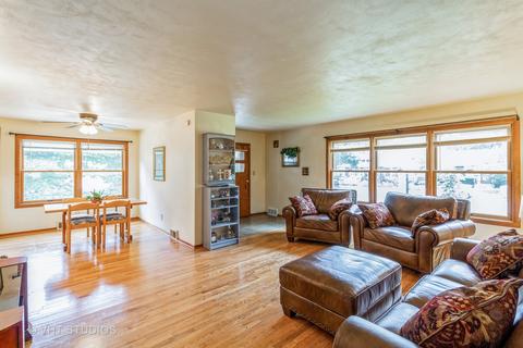 242 Bramer St, East Dundee, IL 60118 photo 4