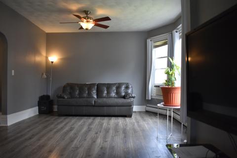 606 Walnut Ave, Elgin, IL 60123 photo 6